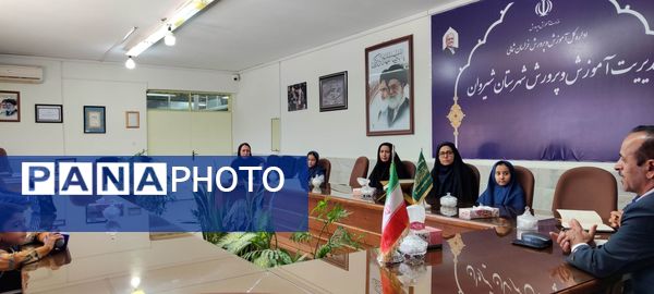 تجلیل مدیر آموزش و پرورش شهرستان شیروان از خبرنگاران پانا