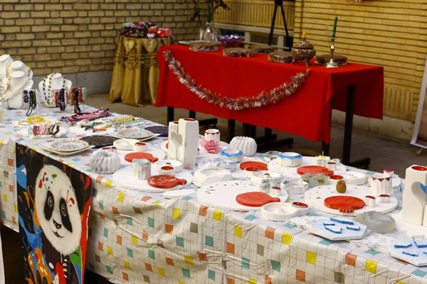 تجلیل از معلولان ذهنی و مربیان دلسوز در مرکز "دختران نیلوفر" فیروزکوه