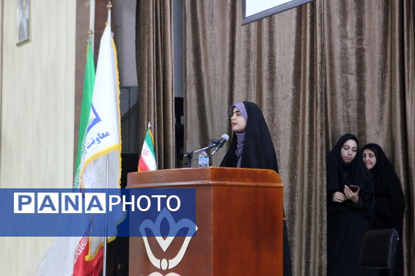 برگزاری مراسم تجلیل از دانش‌آموز خبرنگاران پانا و رتبه‌های برتر استانی فرهنگی و هنری در کاشان