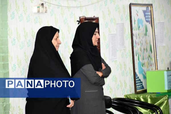 بیست‌وهشتمین دوره انتخابات شورای دانش‌آموزی در مدرسه هدف فیض‌آباد