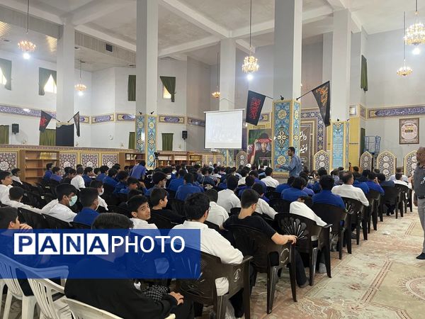 حضور قائم‌مقام معاون وزیر در سازمان دانش‌آموزی در  راهپیمایی ۱۳ آبان شهرک مروارید بندرعباس