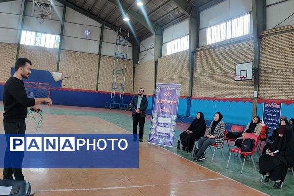 کارگاه طناب زنی در فشافویه؛ گامی مؤثر در اجرای طرح مهارت آموزی ورزشی