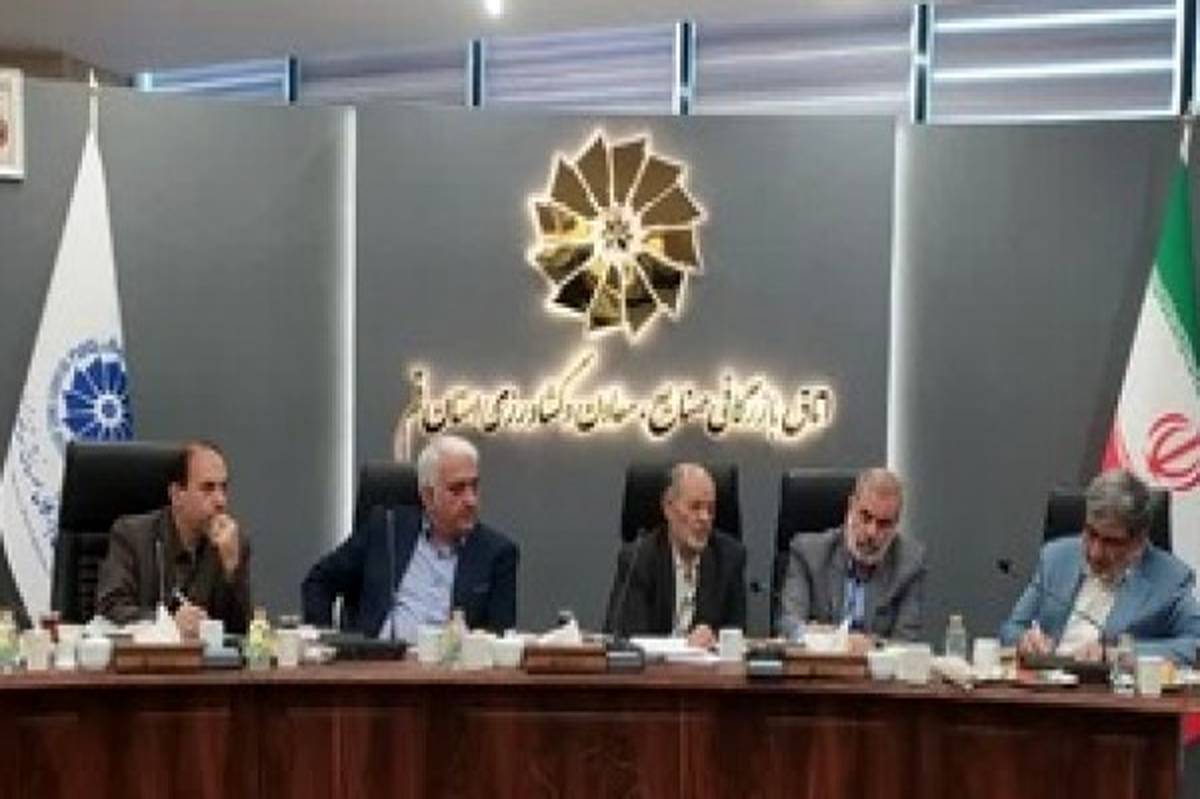تجهیز مدراس به پنلهای خورشیدی و راهاندازی دانشگاه فرهنگیان در تمام استانها در دستورکار خیرین مدرسهساز