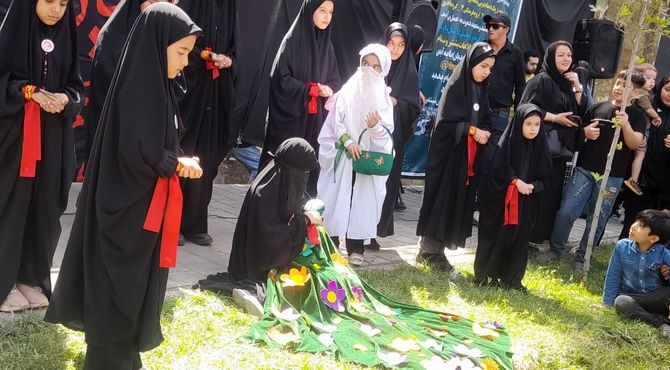 پیاده روی جاماندگان اربعین با حضور پرشور مردم حسینی نیشابور