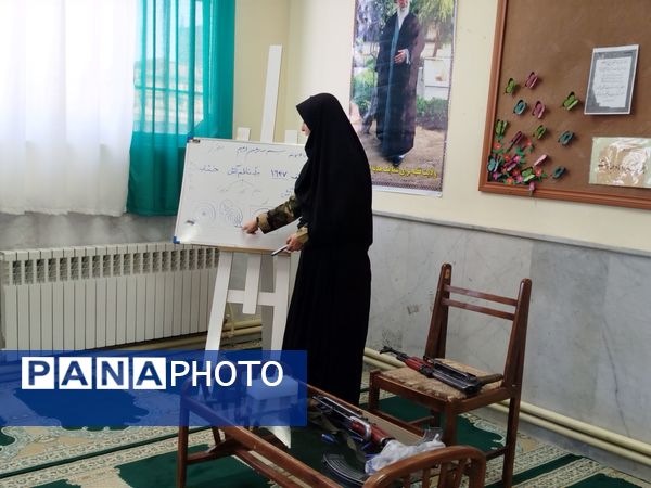 آموزش آمادگی دفاعی در سطح مدارس شهرستان فاروج