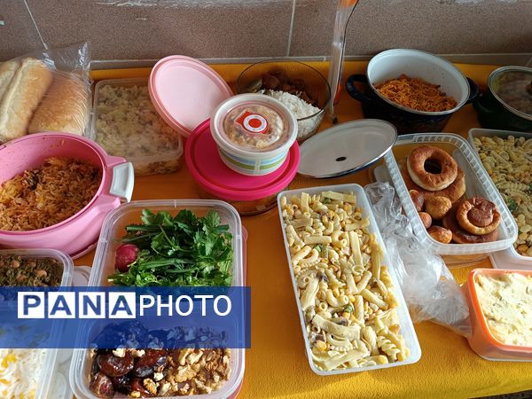 جشنواره غذا در دبیرستان دخترانه نور اردبیل 