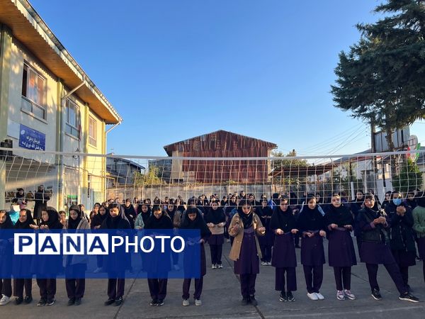 صبحگاه تشکیلاتی در مدرسه شبخ فضل الله نوری کومله