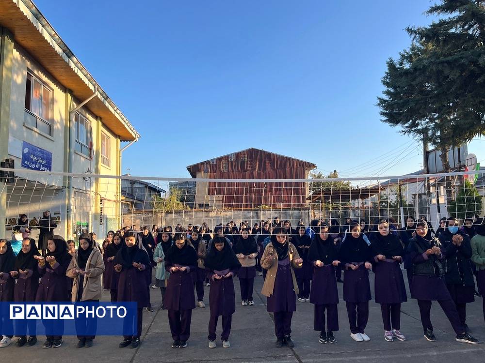 صبحگاه تشکیلاتی در مدرسه شبخ فضل الله نوری کومله