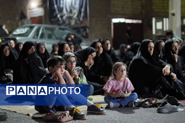 چهارمین سال برگزاری مراسم تعزیه‌خوانی گروه «عشاق‌الحسین» در اردکان