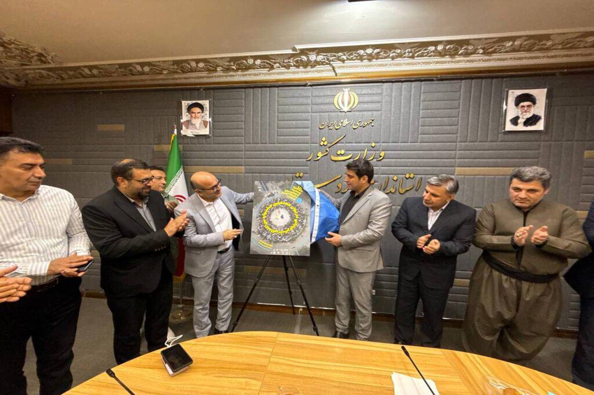 پوستر هجدهمین جشنواره بین‌المللی تئاتر خیابانی مریوان رونمایی شد

