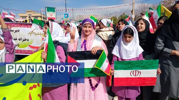 حضور پرشور دانش‌آموزان کهگیلویه و بویراحمد در راهپیمایی ۱۳ آبان