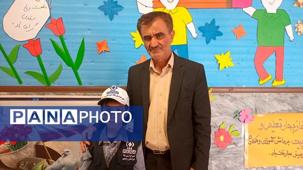 آغاز سال تحصیلی با جشن شکوفه‌ها در دبستان دکتر علی شریعتی 