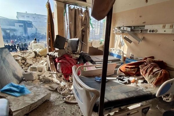 تانک‌های رژیم صهیونیستی بیمارستان العوده را هدف قرار دادند