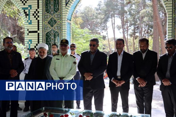 گرامیداشت روز آتش‌نشان و عطرافشانی مزار شهدای گمنام در تربت‌حیدریه