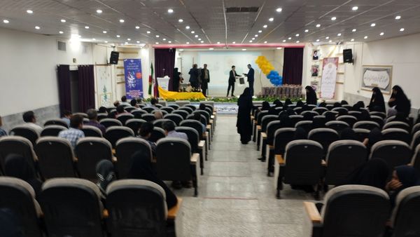 همایش تجلیل از برگزیدگان جشنواره نوجوان خوارزمی در خلیل آباد