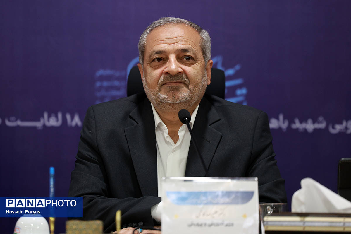 معماری برنامههای پرورشی و فرهنگی مبتنی بر مدرسه طراحی شود