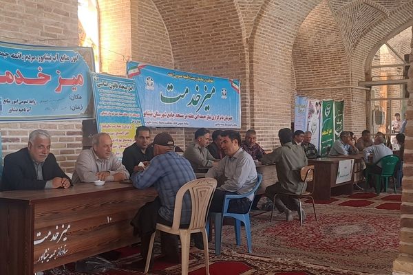 میز خدمت اداره‌های شهرستان نیشابور در جمعه خشم و نصر 
