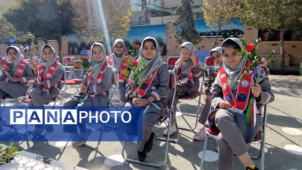 مشعل المپیاد ورزشی ناحیه ۷ در دبستان شهدای راه آهن روشن شد
