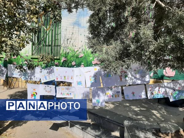 جشن شادمانه روز کودک در دبستان نیایش