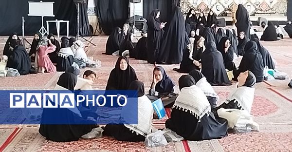 گردهمایی باشکوه بسیجیان کاشمر در باغمزار به مناسبت هفته بسیج  