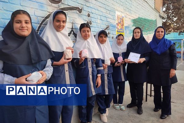 لبخند و شور نوجوانی، نشاط مدارس شهرستان قدس در ۱۳ آبان 