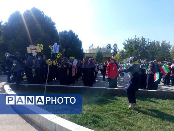 مراسم ۱۳ آبان در مجتمع آموزشی المهدی(عج)