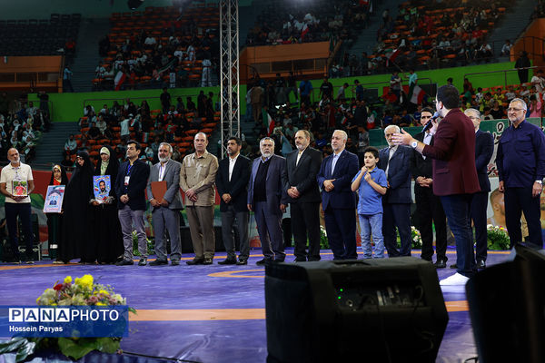 جشن قهرمانی تیم‌های ملی کشتی آزاد و فرنگی ایران