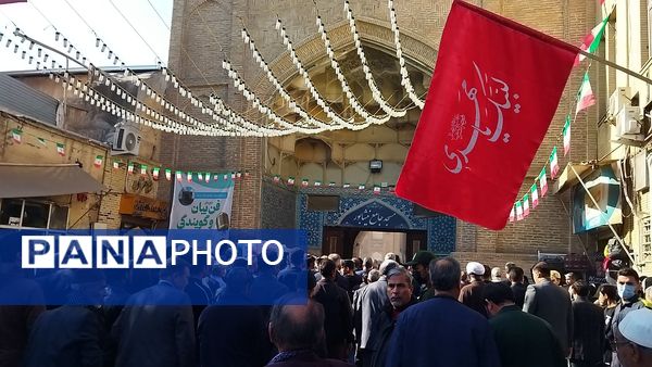 تشییع پیکر جانباز شهید علی فتح آبادی در نیشابور 