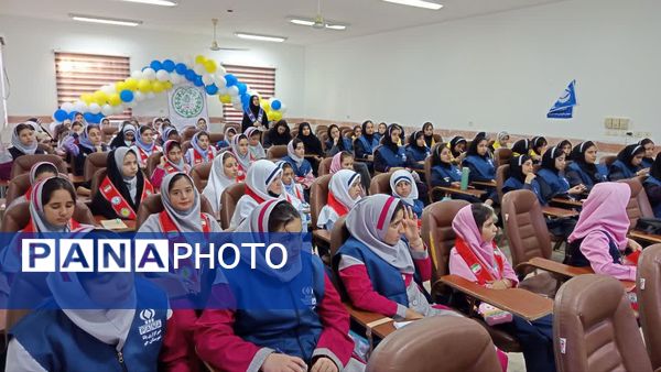 برگزاری کارگاه تخصصی خبرنویسی، عکاسی و طراحی پوستر ویژه دانش‌آموزان دختر در شهرستان جم