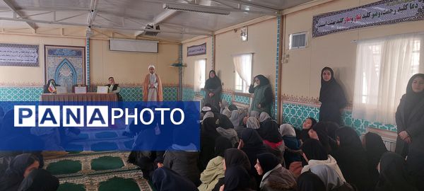 جلسه آموزشی خطرات چهارشنبه‌سوری ویژه دانش آموزان 