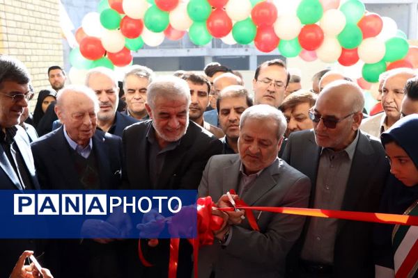 افتتاح طرح‌های آموزشی و عمرانی در یزد با حضور وزیر آموزش و پرورش 