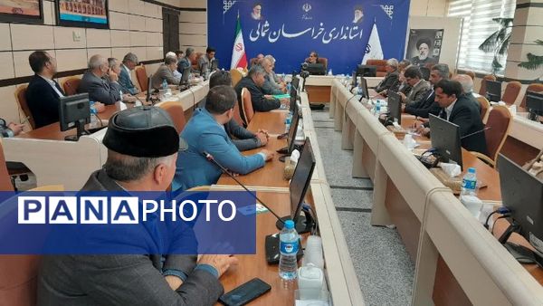 دیدار صمیمی فعالان مذهبی، خیران، مدیران و شوراهای بخش با استاندار خراسان شمالی 