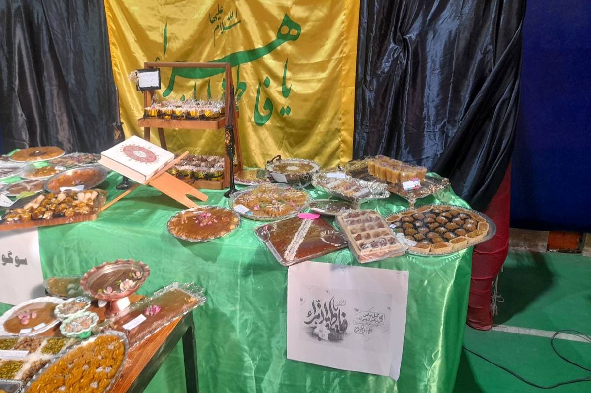 توزیع نذورات به همت دانش‌آموزان برگزار شد