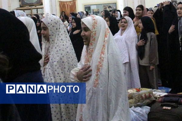 مراسم معنوی اعتکاف در مسجد الزهرا(س) قیامدشت