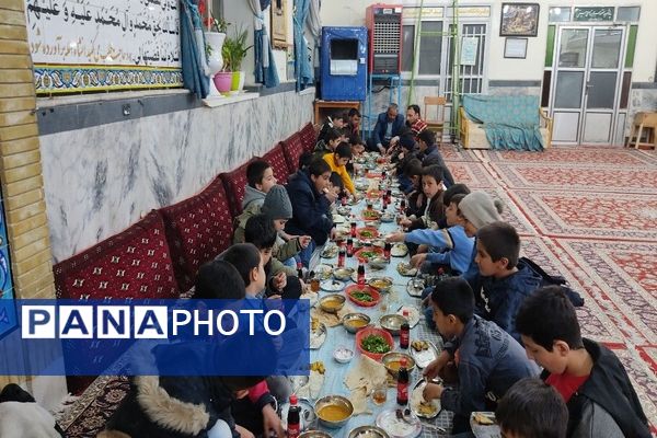 سفره ماه مهمانی خدا در مسجد جامع شهر بار