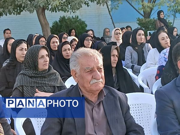  اولین مجمع انجمن اولیا و مربیان در دبیرستان فاطمیه