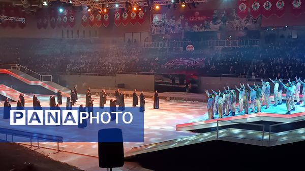 حضور دانش‌آموزان دبیرستان سردار سلیمانی در اجلاسیه شهدای دانش‌آموز استان البرز