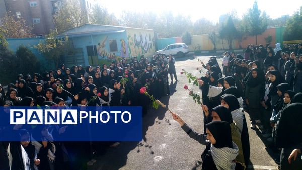 حضور پرمهابت شهید گمنام به مدرسه حضرت زینب صدرا و گرامیداشت مراسم پرچم‌گردانی امام حسین(ع) در هشتگرد