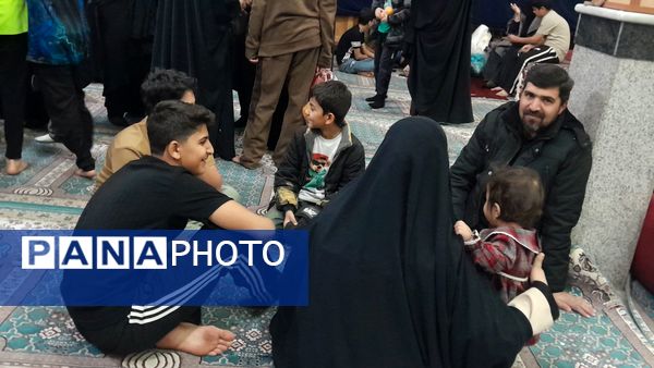 معتکفین با خانواده های خود دیدار کردند 