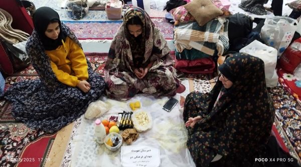 برگزاری مراسم اعتکاف توسط دانش آموزان دبیرستان شهدای فرهنگی ۲