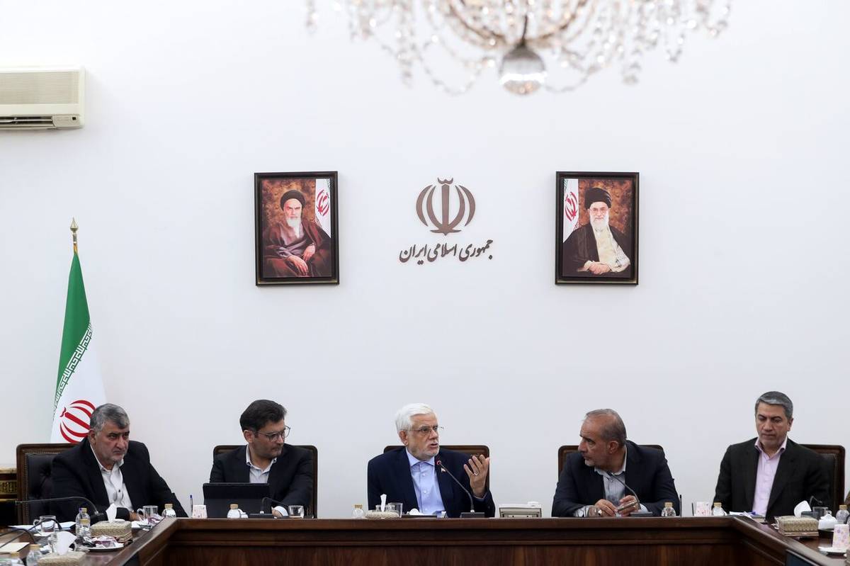 عارف: دولت هیچ تصمیمی بر خلاف منافع عشایر نمیگیرد
