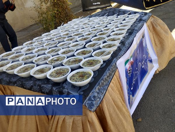 سجده‌ای برای آبادی