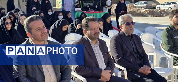 برگزاری یادواره «لاله‌های روشن» در دبیرستان مهدیه