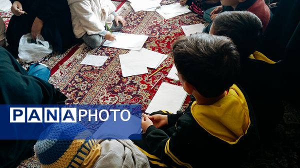 غرفه کودک در نمازجمعه کاشمر