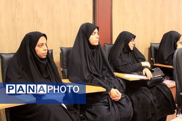 برگزاری نشست بصیرتی جهاد تبیین پیشرفت مدارس در بهارستان‌دو