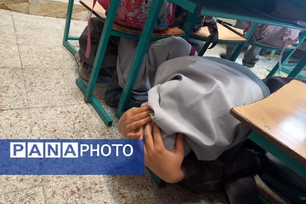 اجرای مانور زلزله و ایمنی در مدارس ناحیه 3 شیراز 