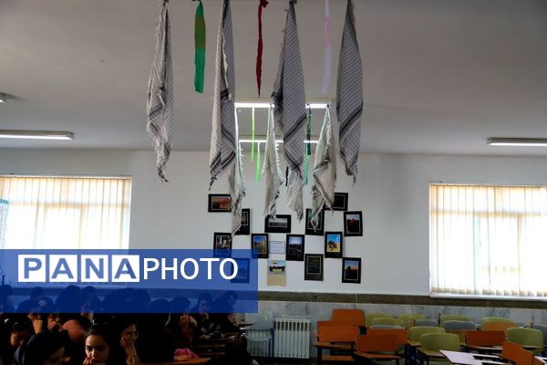 میزبانی هنرجویان هنرستان دکتر حسابی شهر محلات از پیکر شهید گمنام دفاع مقدس 