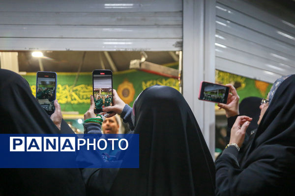 حال و هوای حرم مطهر رضوی در شب وفات حضرت زینب سلام الله علیها