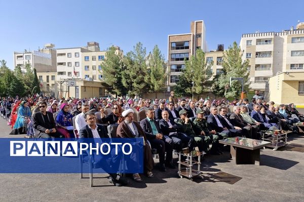  نواخته شدن زنگ مهر و برگزاری جشن بازگشایی مدارس عشایری استان فارس