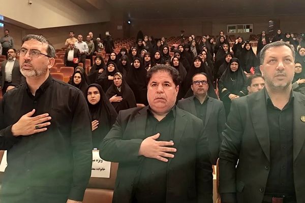 خانواده‌های شهدا سرمایه‌های اجتماعی هستند که باید تکریم شوند
